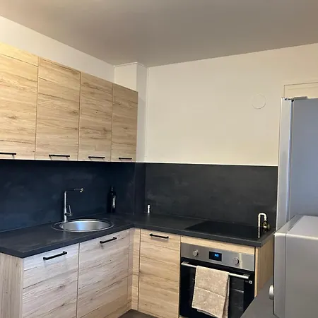 Coloc Privée Meublée Dans Un Lumineux Et Spacieux, Hyper Affittacamere